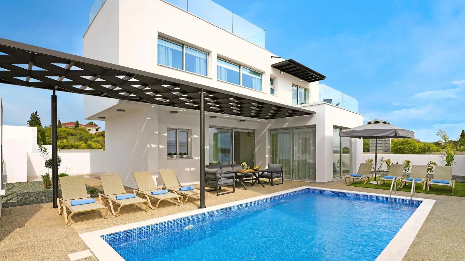 Villa Napa Blu contacts